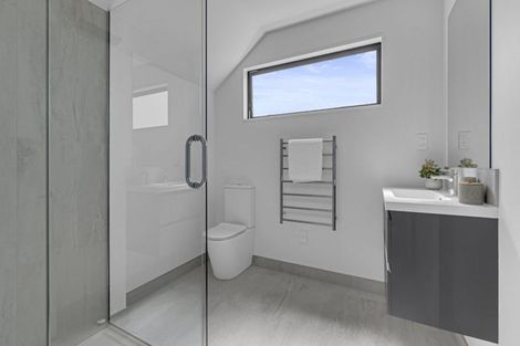 Photo of property in 135 Lincoln Road, Addington, Christchurch, 8024