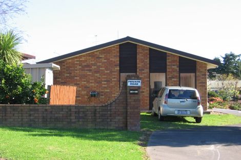 Photo of property in 58 Bodi Place, Te Atatu South, Auckland, 0610
