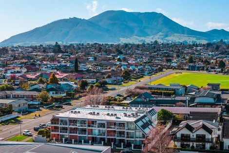 Photo of property in 101 On Roberts, 2/101 Roberts Street, Taupo, 3330