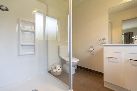 Photo of property in 33 Gandalf Crescent, Paraparaumu, 5032