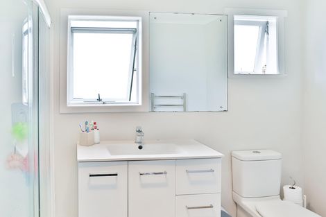 Photo of property in 1/76 Grove Road, Papakura, 2110