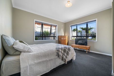 Photo of property in 69f Karamea Street, Whalers Gate, New Plymouth, 4310