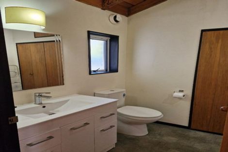 Photo of property in 2/2 Tiverton Crescent, Whalers Gate, New Plymouth, 4310
