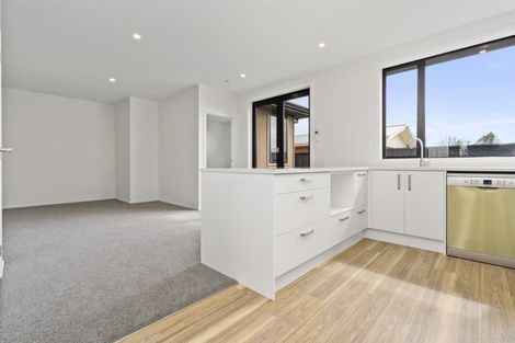 Photo of property in 1/4 Heath Street, Saint Andrews, Hamilton, 3200