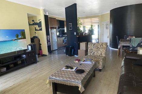 Photo of property in Tuscany Towers, 26/1 Ambrico Place, New Lynn, Auckland, 0600