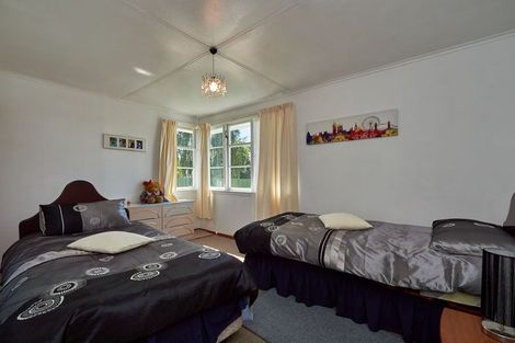 Photo of property in 10 Milton Street, Roslyn, Palmerston North, 4414