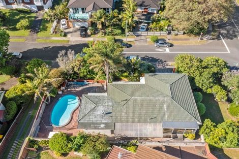 Photo of property in 2 Imatra Place, Sunnyhills, Auckland, 2010