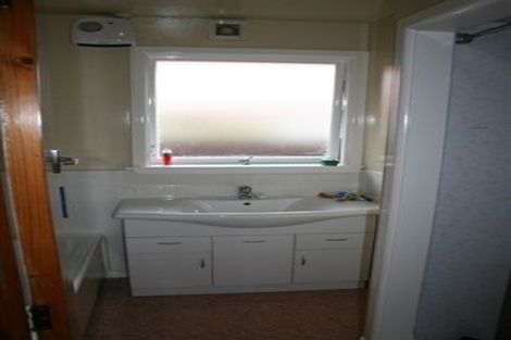 Photo of property in 6 Kiltie Street, Upper Riccarton, Christchurch, 8041