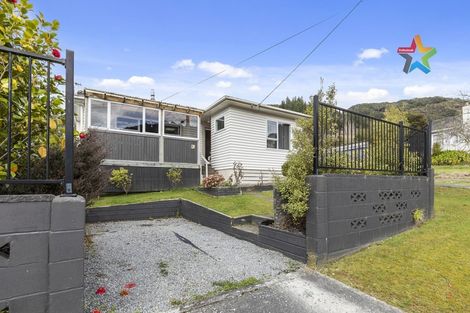 Photo of property in 19 Gardiner Grove, Wainuiomata, Lower Hutt, 5014