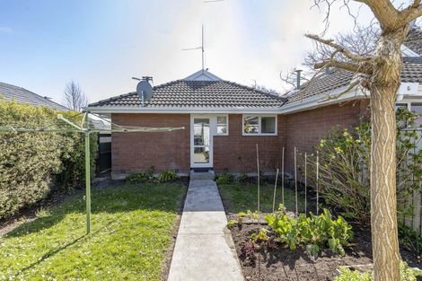 Photo of property in 40 Mays Road, St Albans, Christchurch, 8052