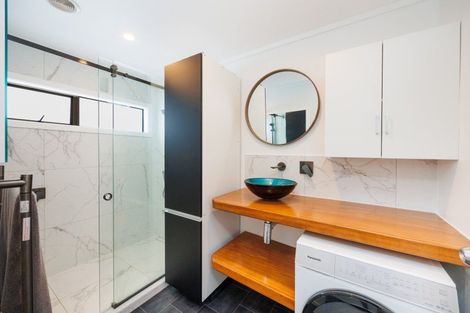 Photo of property in 9 Denver Place, Milson, Palmerston North, 4414
