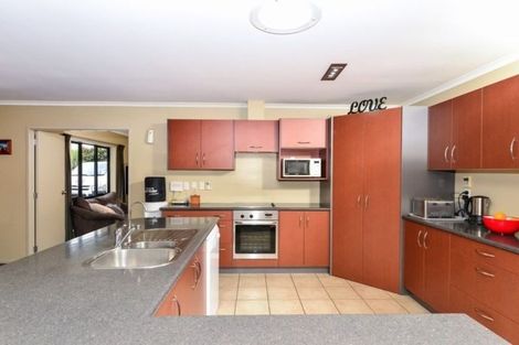 Photo of property in 13 Cranmer Close, Rototuna North, Hamilton, 3210