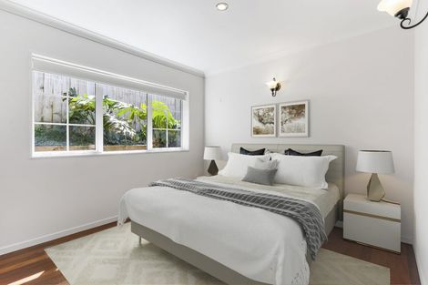 Photo of property in 74 Travis View Drive, Fairview Heights, Auckland, 0632