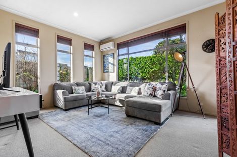 Photo of property in 67 Harbour View Road, Te Atatu Peninsula, Auckland, 0610