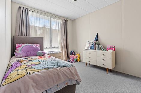 Photo of property in 1/21 Sarajevo Place, Massey, Auckland, 0614