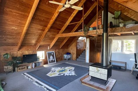 Photo of property in 352 Motutara Road, Muriwai, 0881