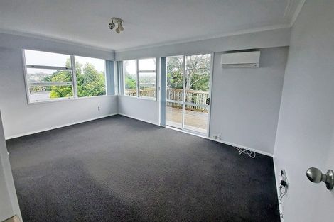 Photo of property in 1/223 Eskdale Road, Birkenhead, Auckland, 0626