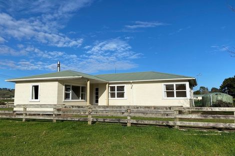 Photo of property in 358 Mataro Road, Onaero, Urenui, 4375