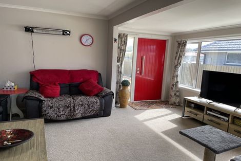 Photo of property in 22 Kinley Street, Rangiora, 7400