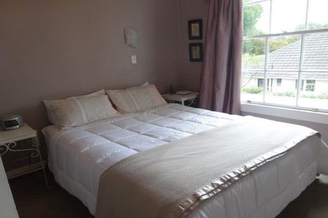 Photo of property in 165 Fendalton Road, Fendalton, Christchurch, 8052
