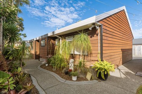 Photo of property in 31b Lyn Grove, Papamoa Beach, Papamoa, 3118