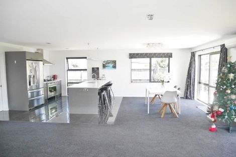 Photo of property in 9 Gosling Crescent, Halswell, Christchurch, 8025
