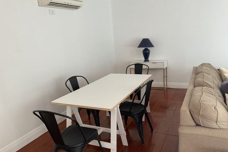 Photo of property in 2b Wilkinson Street, Oriental Bay, Wellington, 6011