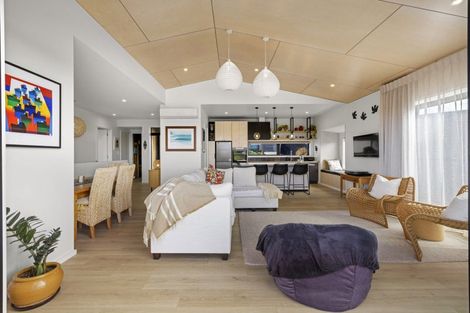 Photo of property in 15 Maataitai Road, Raglan, 3225