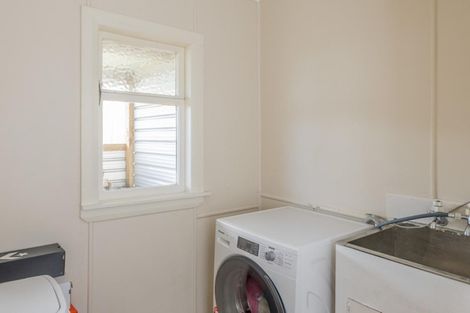 Photo of property in 10 Stuckey Street, Levin, 5510