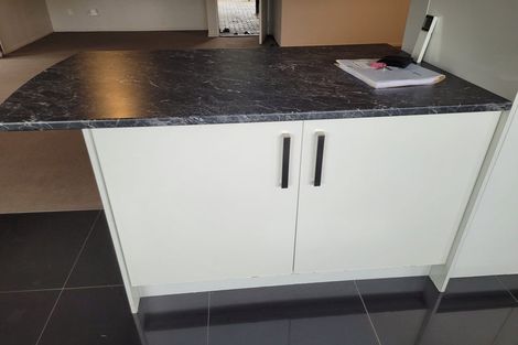 Photo of property in 15 Tiki Street, New Lynn, Auckland, 0600
