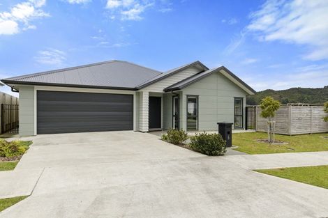 Photo of property in 6 Te Ara O Roimata, Wainuiomata, Lower Hutt, 5014