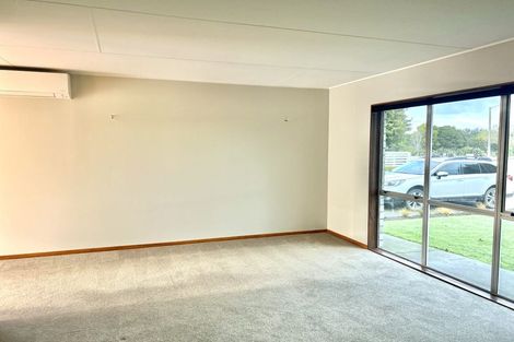 Photo of property in 15 Spriggs Crescent, Greenmeadows, Napier, 4112