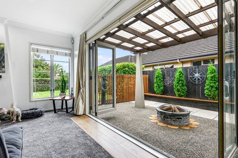 Photo of property in 43 The Esplanade, Huntington, Hamilton, 3210