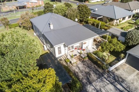 Photo of property in 1 Puriri Road, Pukekohe, 2120