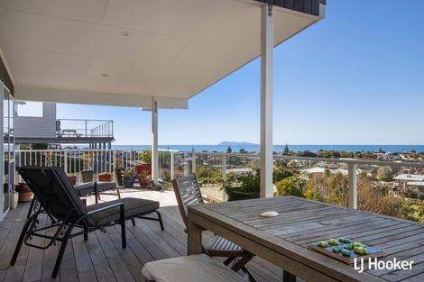 Photo of property in 33 Tohora View, Waihi Beach, 3611