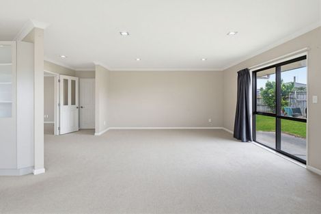 Photo of property in 66 Royal Oak Drive, Kelvin Grove, Palmerston North, 4414