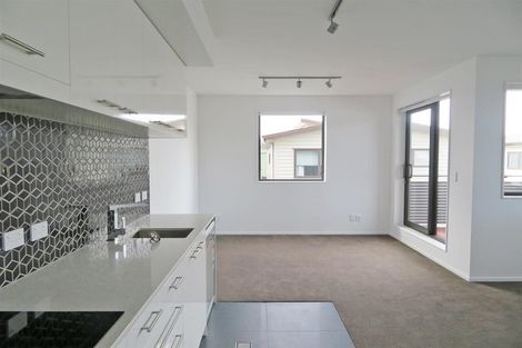 Photo of property in The Firemans Apartments, 214/321 Jackson Street, Petone, Lower Hutt, 5012