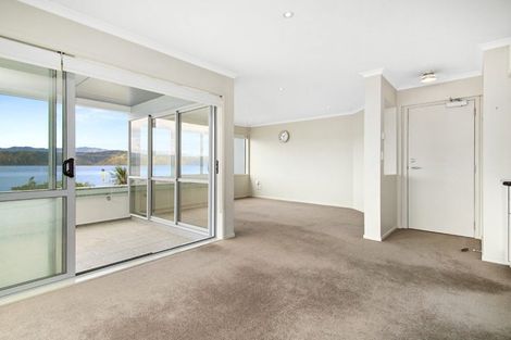 Photo of property in 275u2 Karaka Bay Road, Karaka Bays, Wellington, 6022