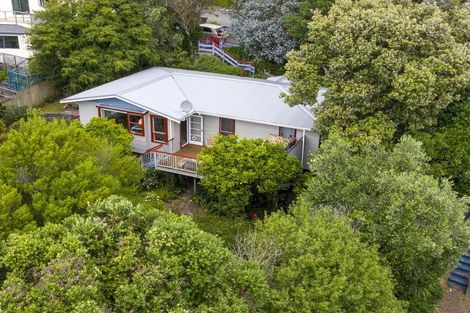 Photo of property in 5 Sunset Terrace, Waikanae Beach, Waikanae, 5036