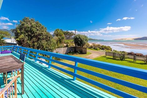 Photo of property in 24 Koutu Beach Road, Opononi, Kaikohe, 0473
