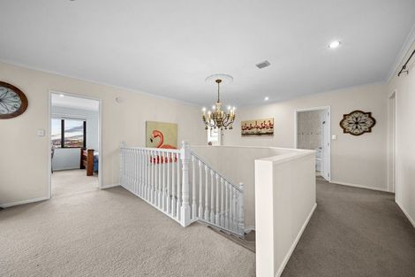 Photo of property in 1 Waldorf Crescent, Orewa, 0931