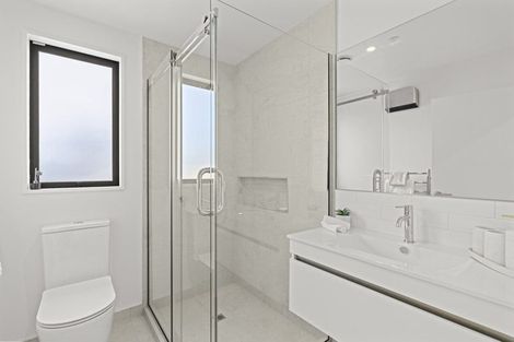 Photo of property in 2/130 Holly Road, St Albans, Christchurch, 8014