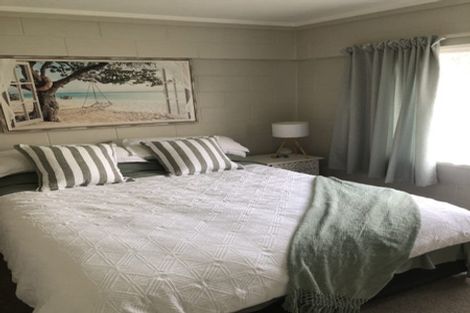Photo of property in 4 Four Trees, Cockle Bay, Auckland, 2014