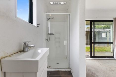 Photo of property in 15 Rice Crescent, Papakura, 2110