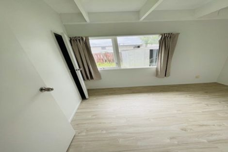 Photo of property in 7/5 Keeling Road, Henderson, Auckland, 0612