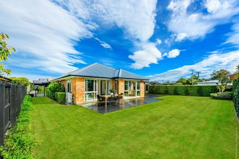 Photo of property in 12 Catkins Lane, Mairehau, Christchurch, 8052