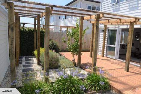 Photo of property in 10 Tarapiroe Avenue, Takanini, 2112