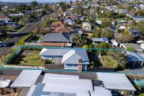 Photo of property in 36 Savoy Road, Glen Eden, Auckland, 0602