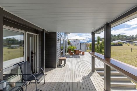 Photo of property in 18 Wai Matangi Place, Motuoapa, 3382