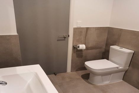 Photo of property in Wyndham Gardens Apartments, 410/30u Red Oaks Drive, Frankton, Queenstown, 9300
